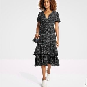 Knox Rose Black and White Midi Dress
